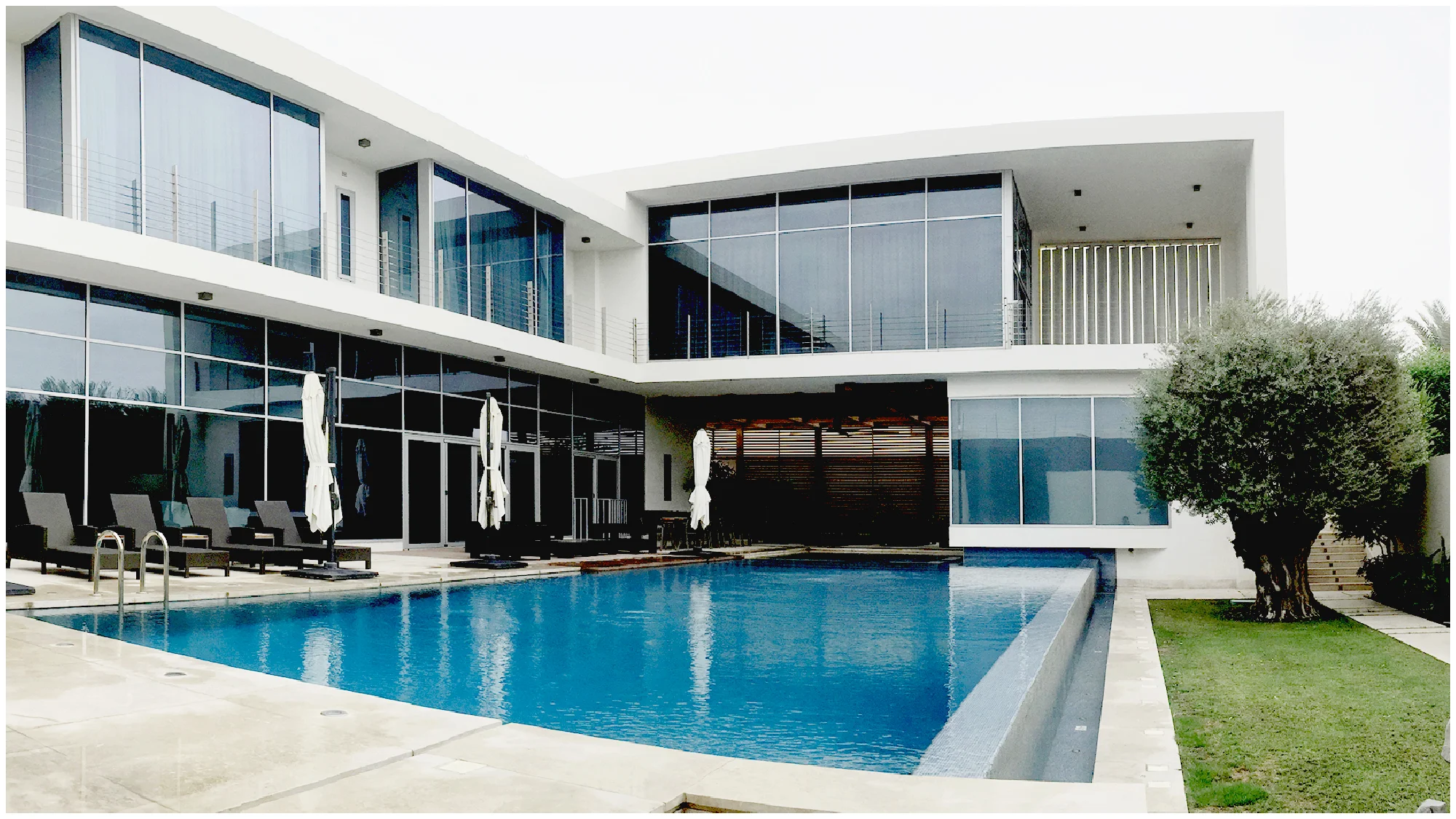 BEAD Contemporary villa 1 FP.JPG