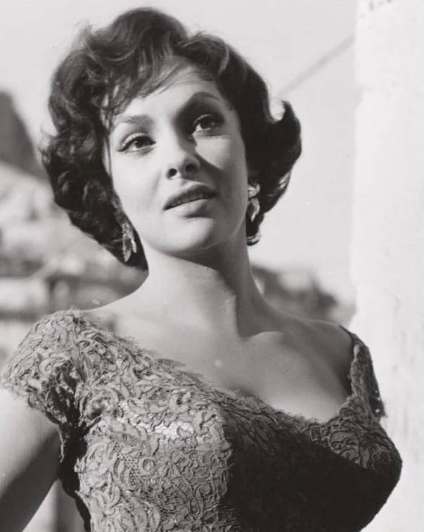 Gina Lollobrigida in the 1960s.jpg