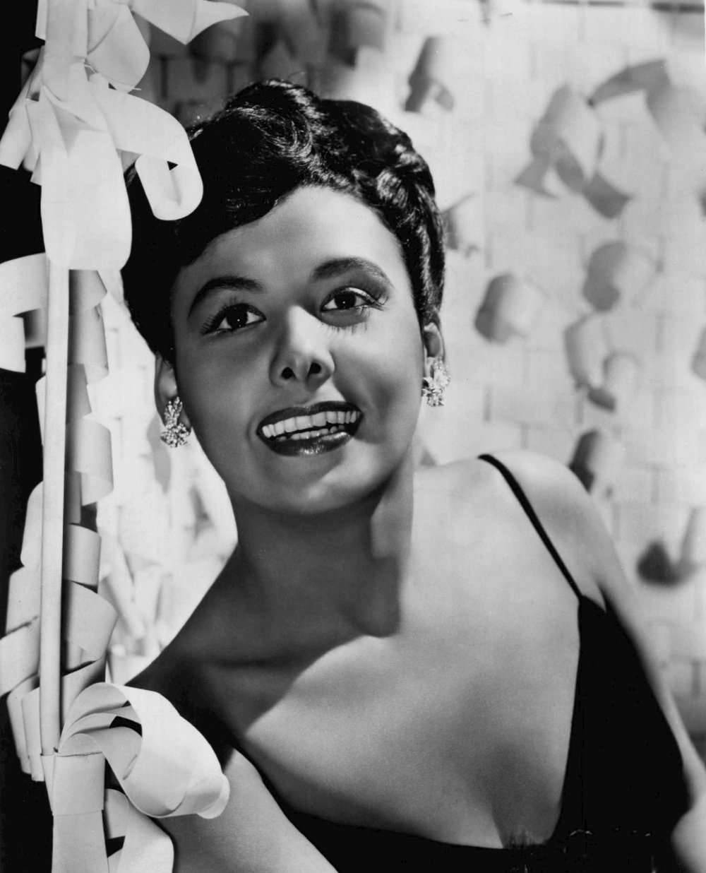 Blacklist Flashback: Lena Horne During WWII — You Must Remember This