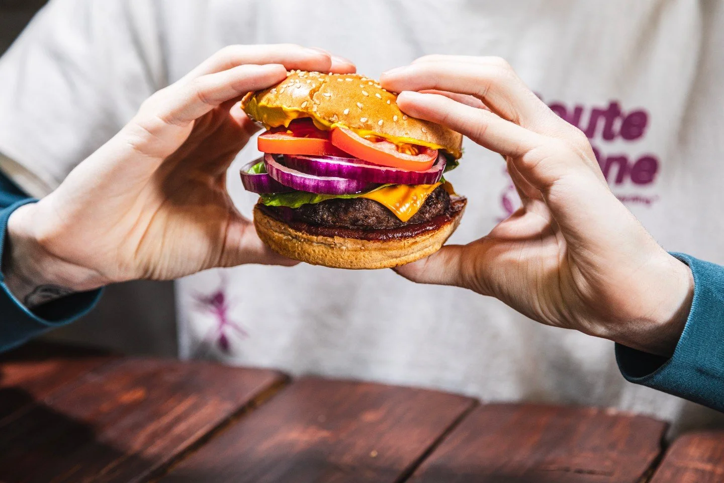 A photo of a plate isn't food photography.

Food photography is: the angle, the light, the styling, the props, the moment the steam's still rising. It's the difference between a scroll-past and a screenshot.

We shoot for hospitality and food brands 