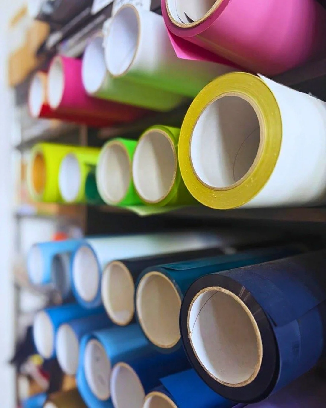 Details around the studio 🎨

It's often the little things that spark ideas, influence a project, or inspire a new direction. Creativity isn't always found on a screen, sometimes it's in the spaces around us.

A small glimpse into life at Yellow Slat