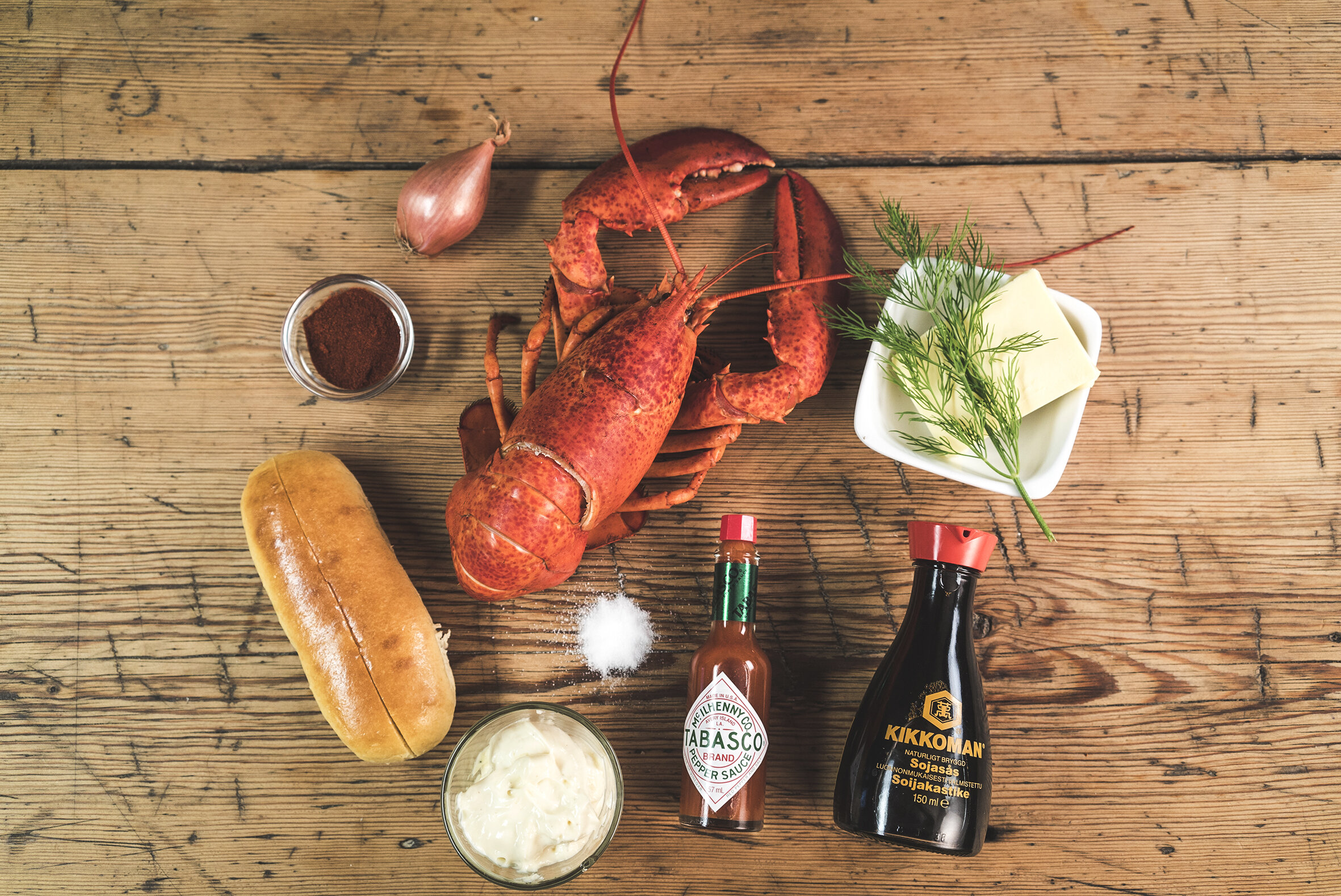lobsterroll.jpg