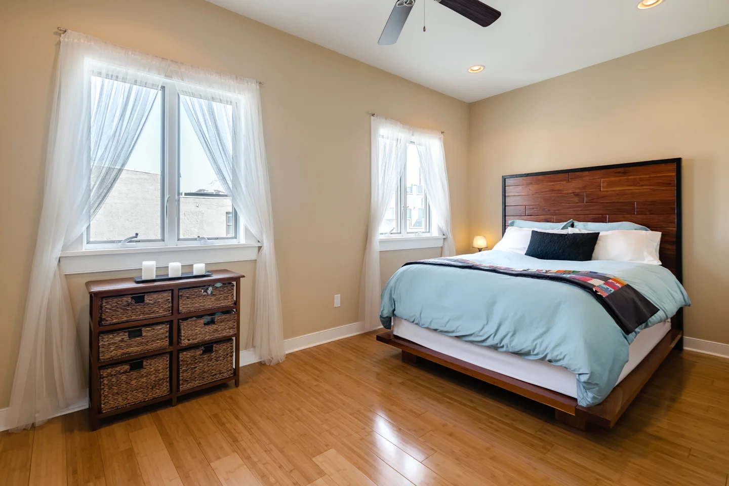 1535 Fairmount unit 2R-MLS-11.jpg