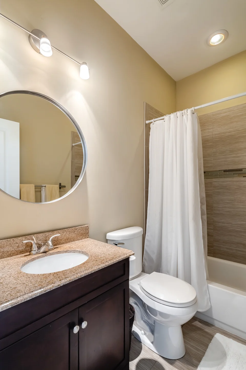 1535 Fairmount unit 2R-MLS-14.jpg