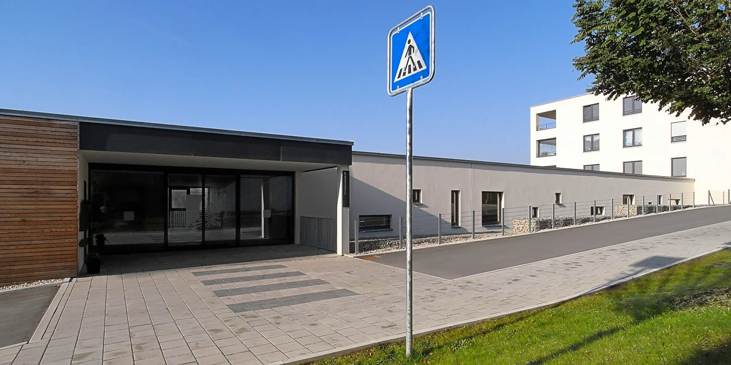R0031871_ShiftNaa-3.jpg