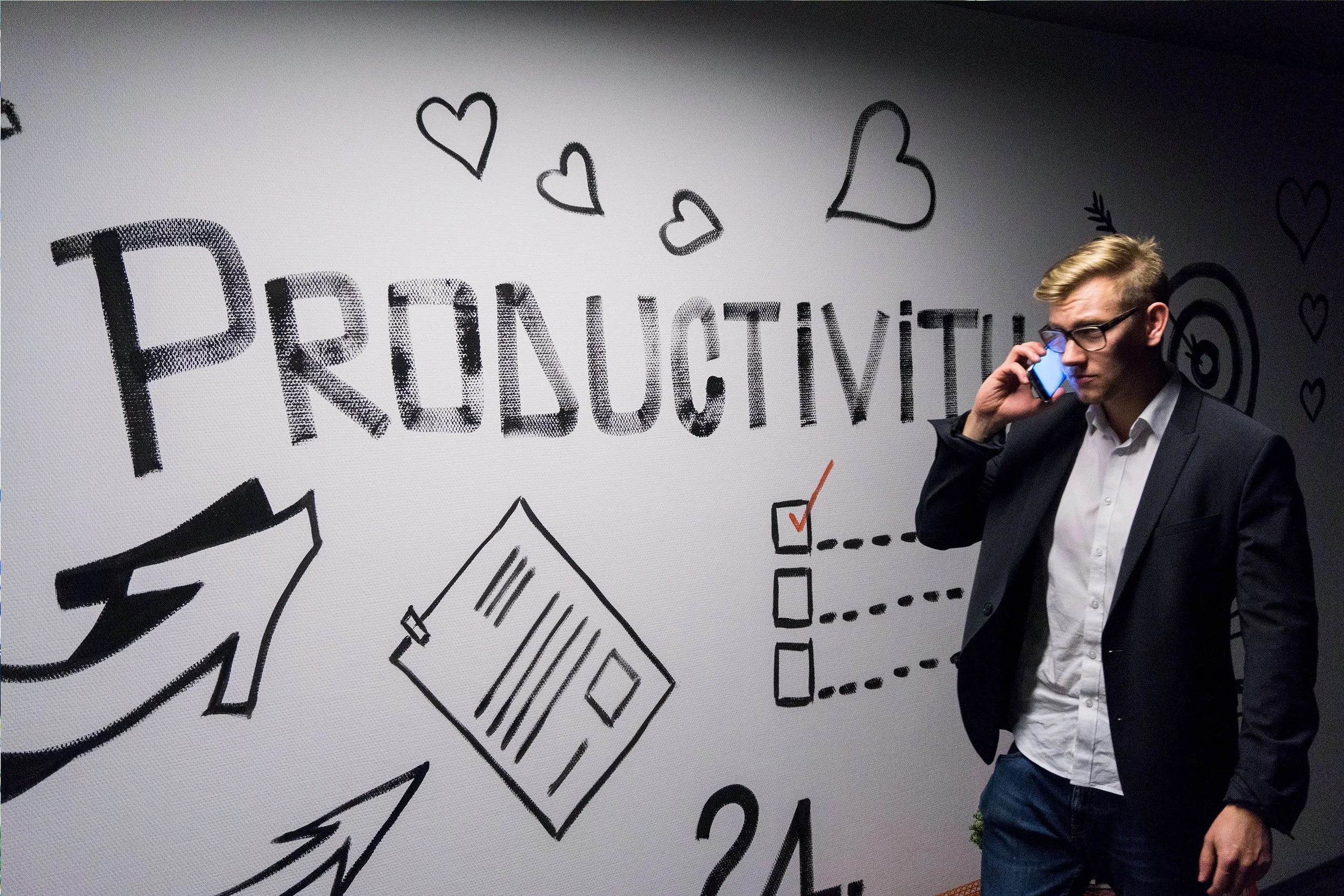 Four Simple Ways To Command Your Attention and Be Instantly More Productive