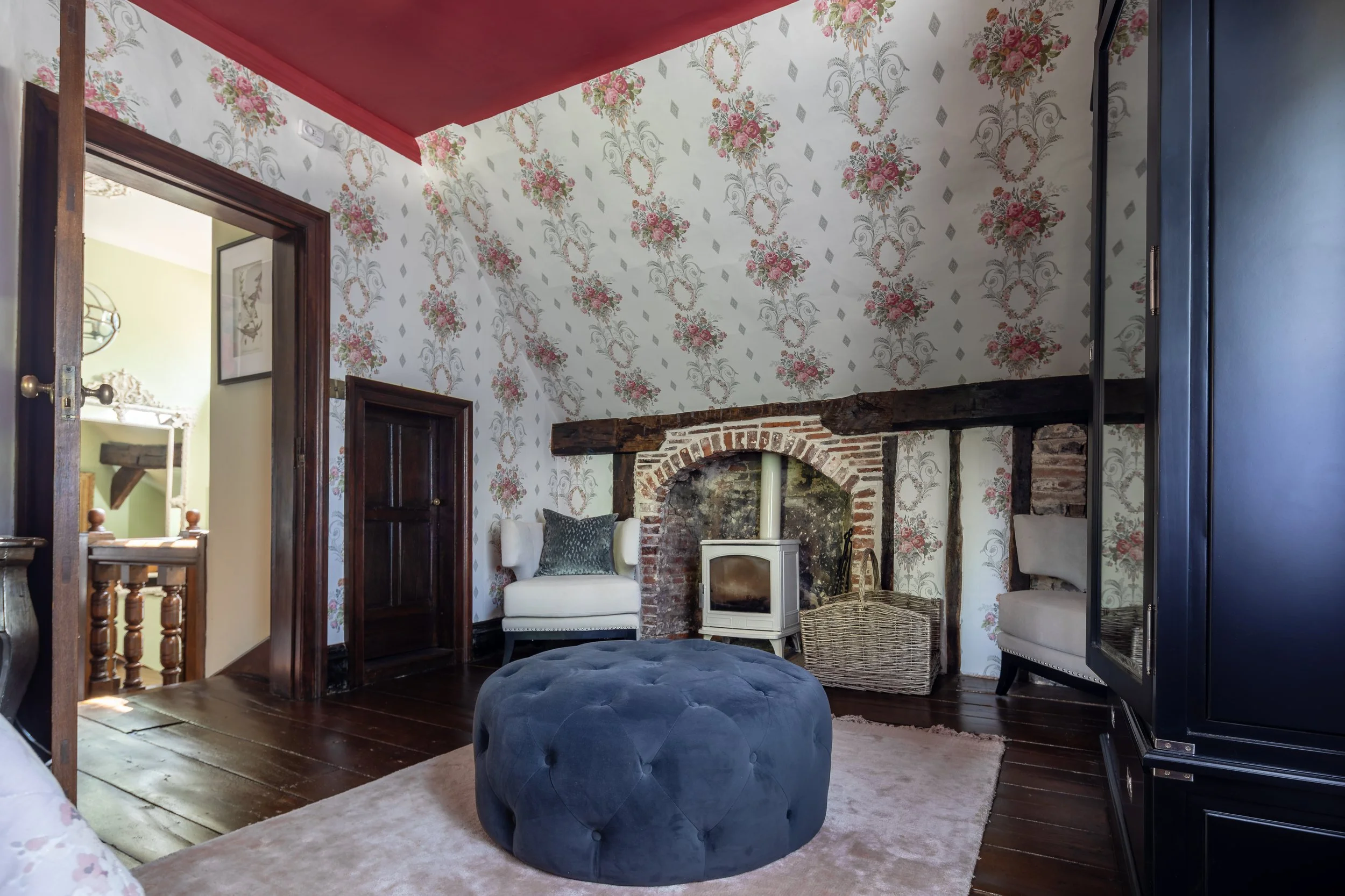 Neatham Manor-119-2.jpg