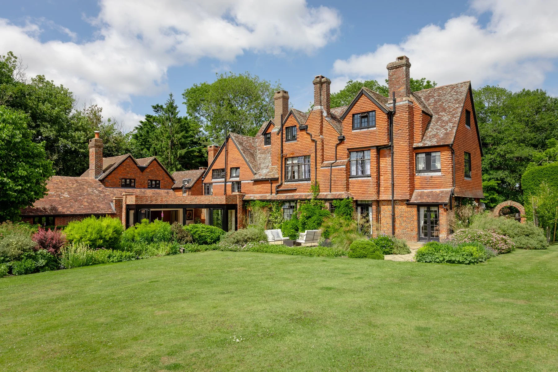 Neatham Manor-64.jpg