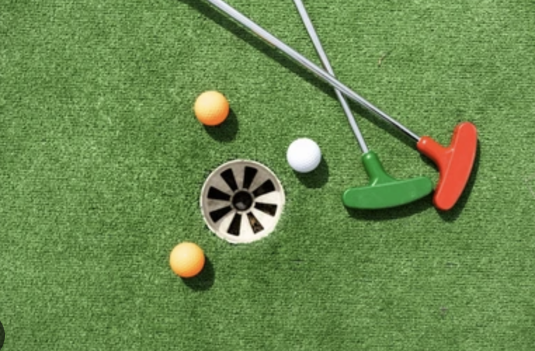 AMAZING GRAYS MINI GOLF EVENT