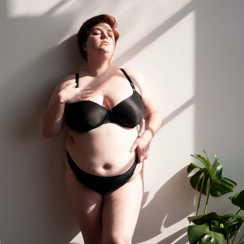 ⁣
✨ &quot;𝗧𝗵𝗲 𝗺𝗮𝗴𝗶𝗰 𝗼𝗳 𝗬𝗢𝗨.&quot; ⁣
You don&rsquo;t have to be anyone else. These moments are about capturing your unique magic. Shine in ways only you can. 💖✨⁣
⁣
👑  Devon⁣
📸  Karyn⁣
⁣
&laquo; 𝗥𝗲𝘀𝘀𝗲𝗻𝘁𝗲𝘇 𝗹𝗮 𝗺𝗮𝗴𝗶𝗲 𝗱𝗲 ?