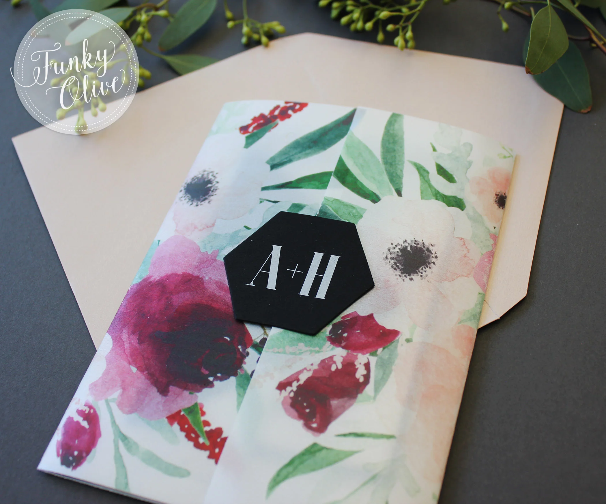 Now I know that this isn't a belly band (it's a simple cardstock seal), but how fun with this cute little hexagon shape be as a belly band topper!!! - you know you want it! And it's so chic in matte black with white ink printing.