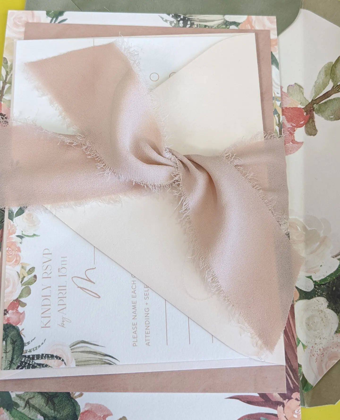 Playing around with new ways to &quot;tie&quot; a ribbon wrap....this way is beautiful and has the added benefit of laying flatter, in order to avoid paying parcel postage (which is $$). The secret? A glue dot!

.
.
.
.
.
#funkyolivedesign #weddingpl