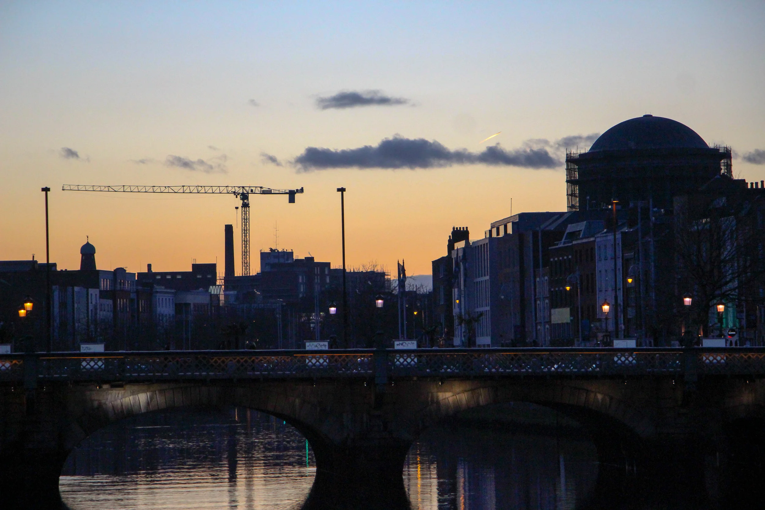 River Liffey, Dublin, Ireland, Europe | www.DoLessGetMoreDone.com |