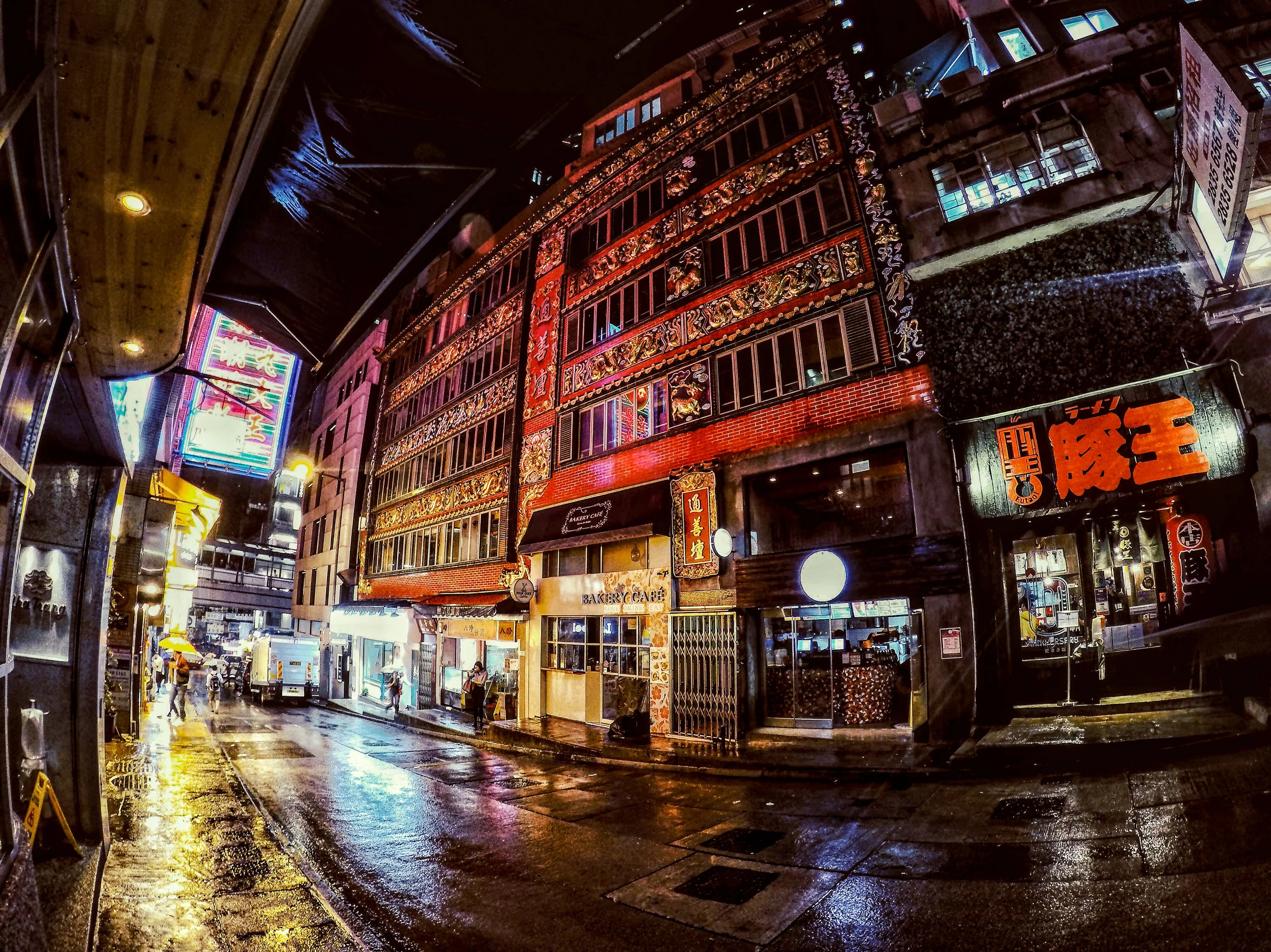 Hong Kong, Asia | www.DoLessGetMoreDone.com |