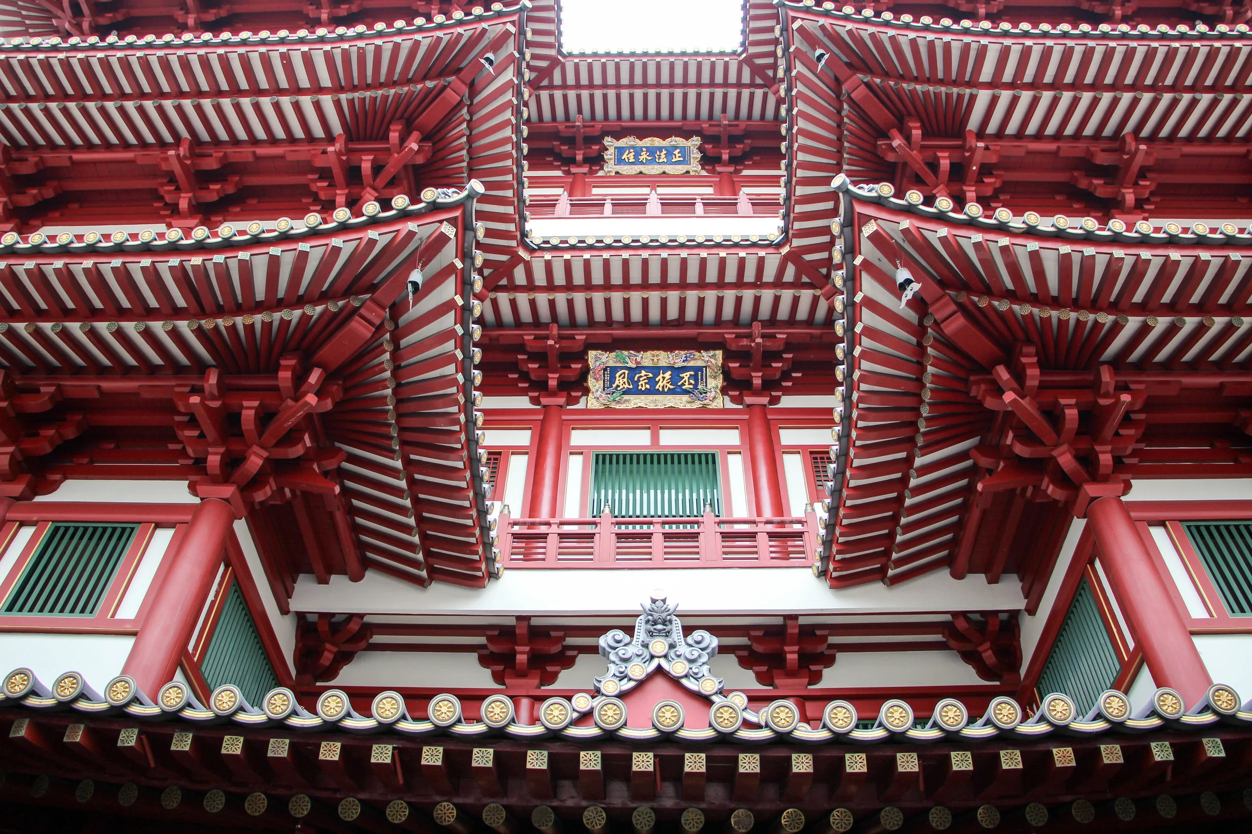 Buddha Tooth Relic Temple, Singapore, Southeast Asia | DoLessGetMoreDone.com |