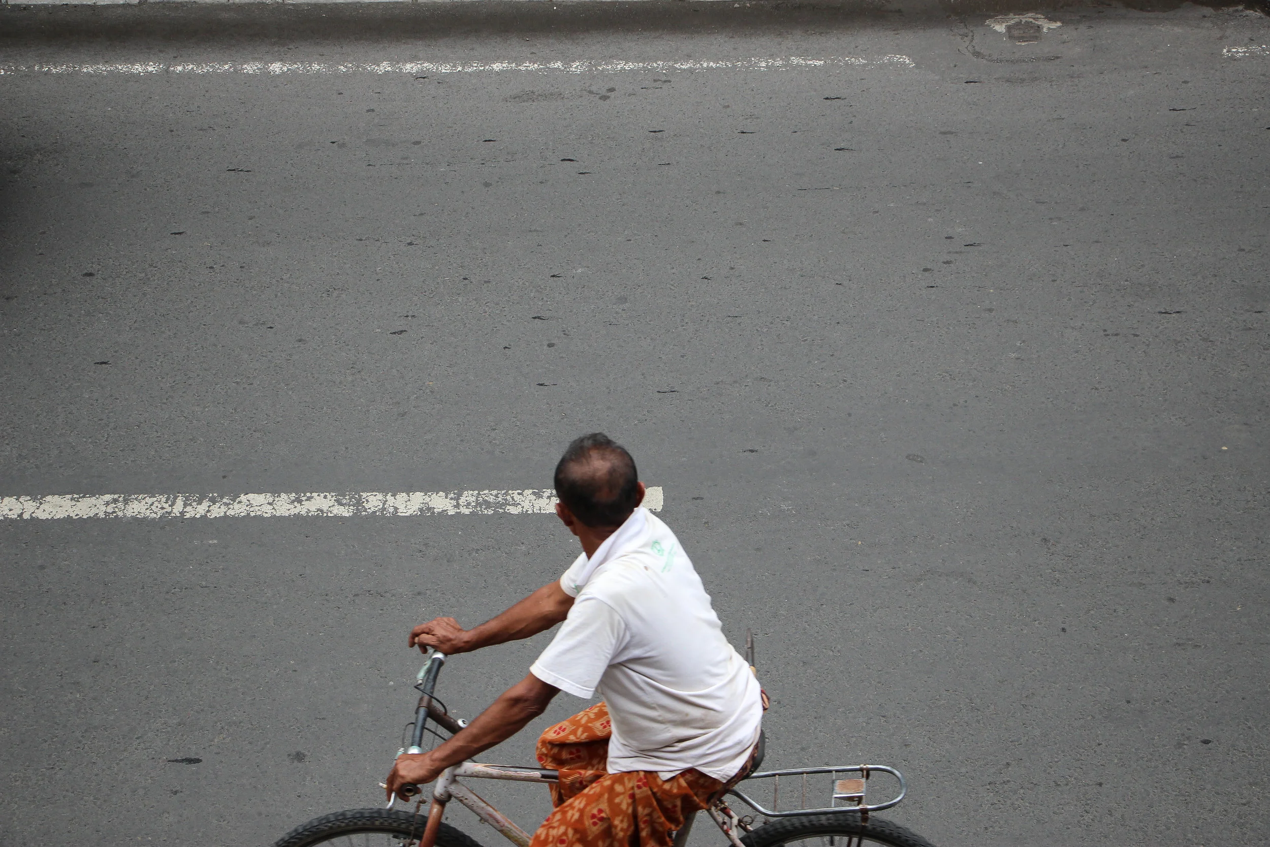 Funeral, death, religious ceremony, Bali, Indonesia, Asia | DoLessGetMoreDone.com |