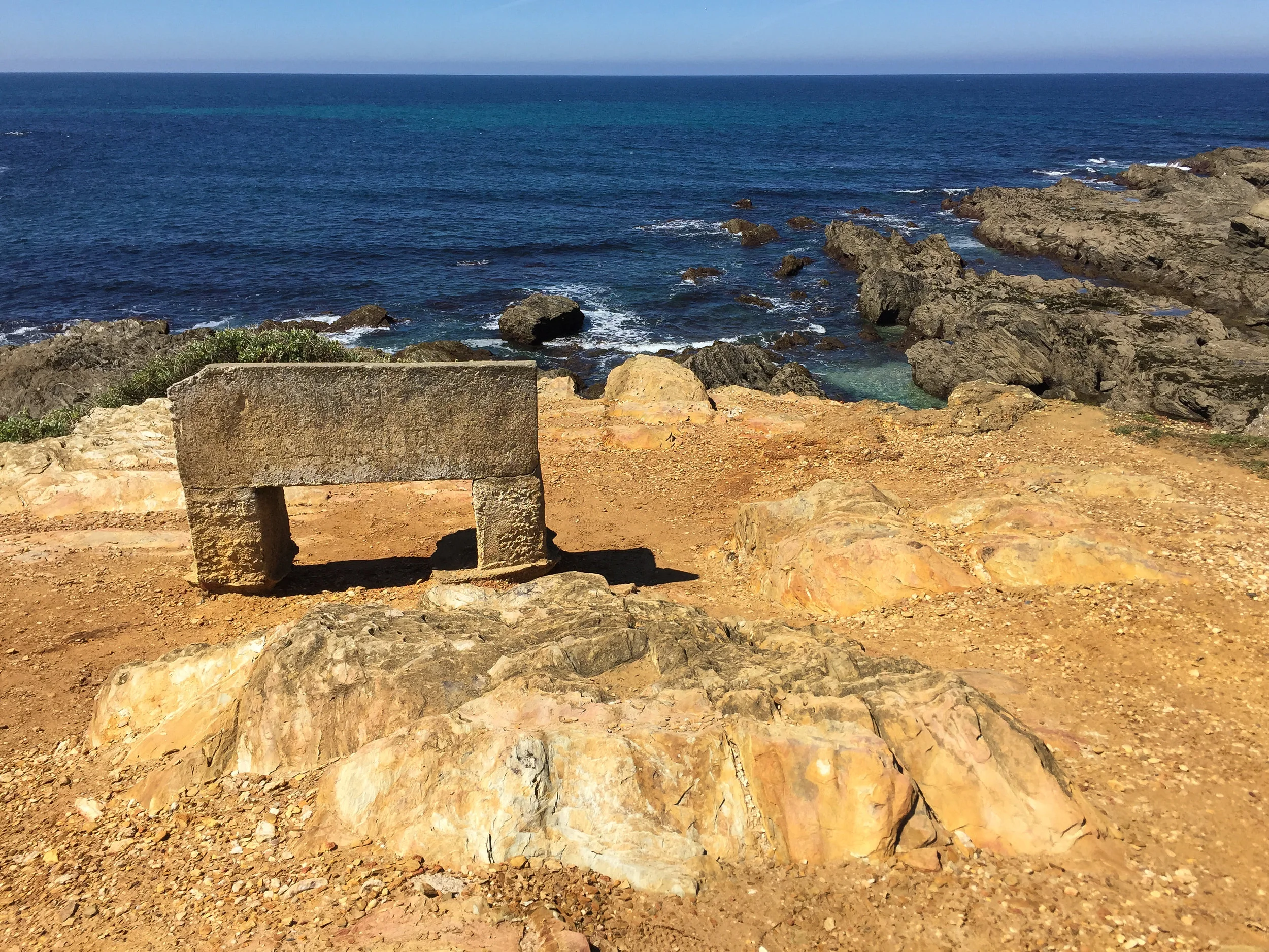coast between Sines and Porto Covo | Alentejo, Portugal, Europe | DoLessGetMoreDone.com | How to be on the good side of traveling?