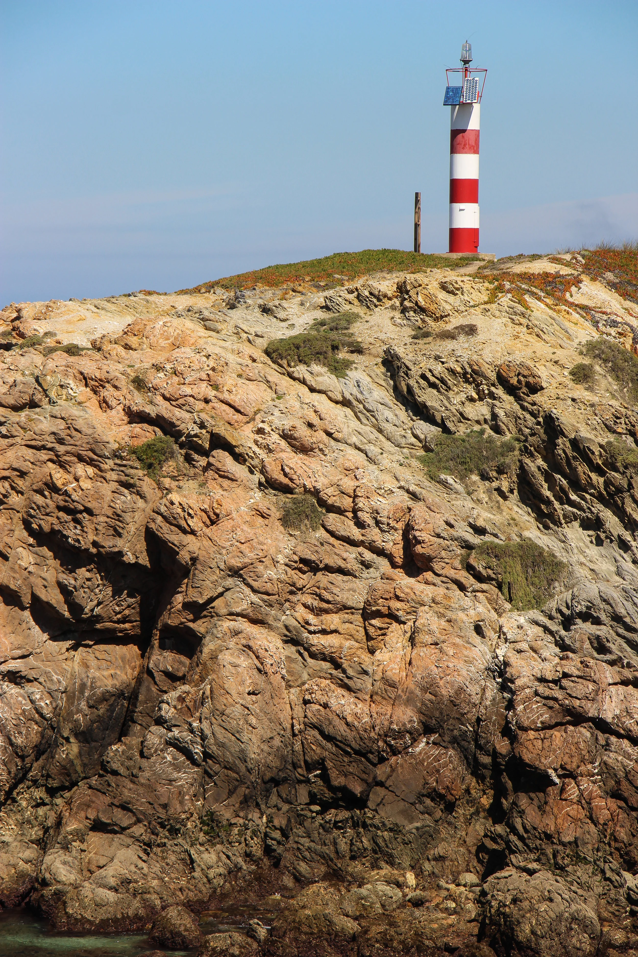 coast between Sines and Porto Covo | Alentejo, Portugal, Europe | DoLessGetMoreDone.com | How to be on the good side of traveling?