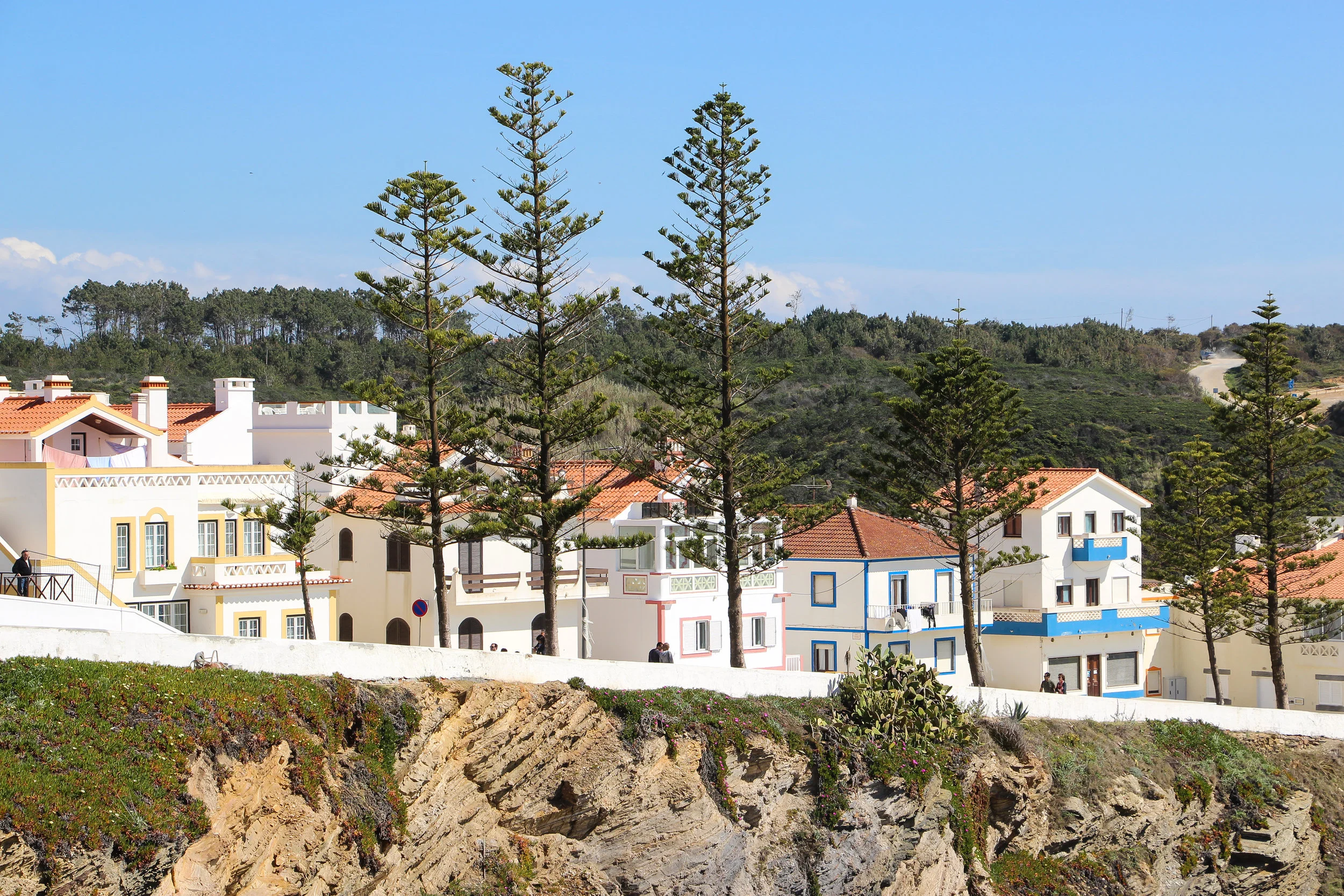Praia da Zambujeira do Mar | Alentejo, Portugal, Europe | DoLessGetMoreDone.com | How to be on the good side of traveling?