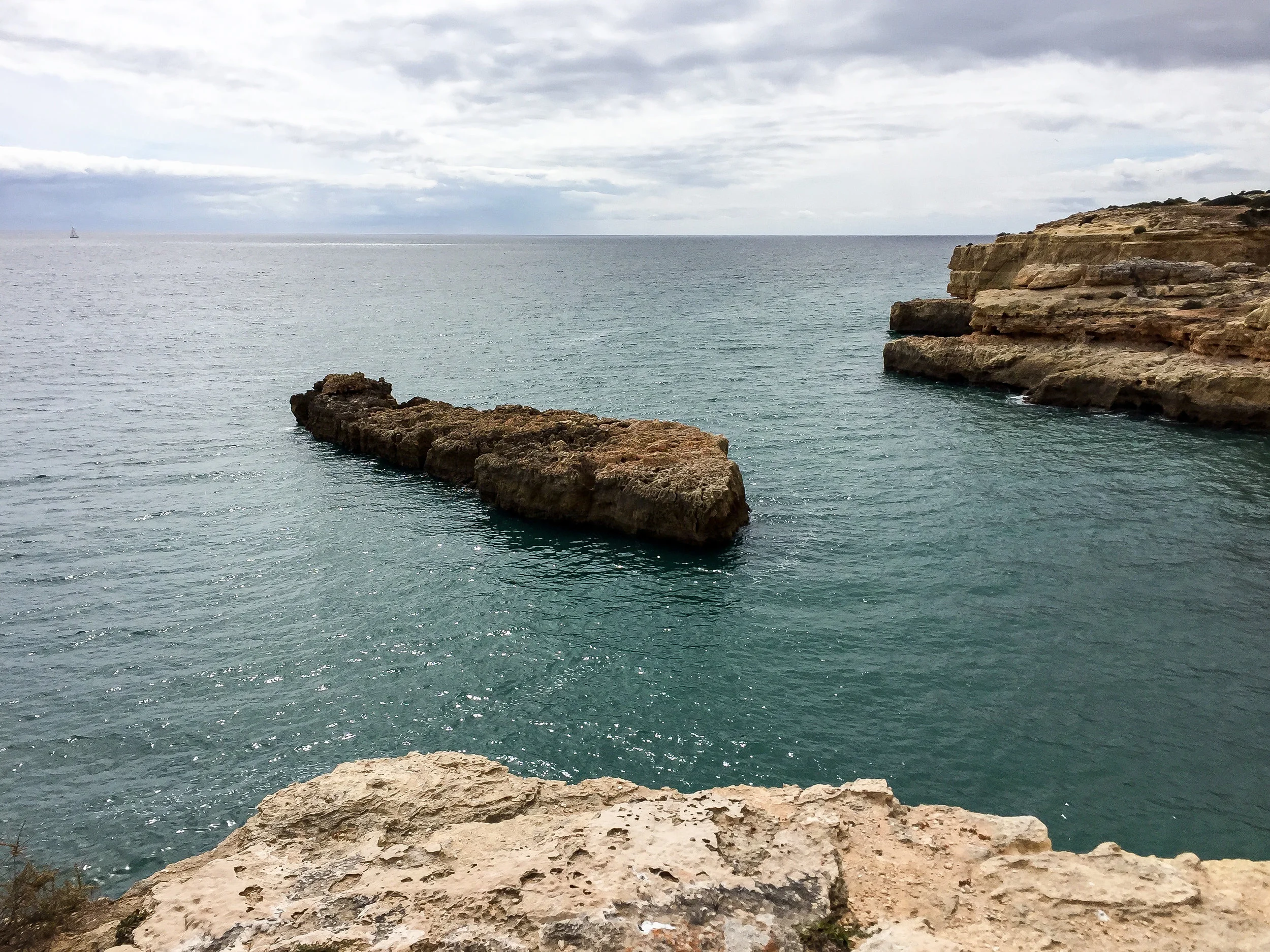 Praia de Albandeira, Portugal, Europe | DoLessGetMoreDone.com | What can we do to make it better?