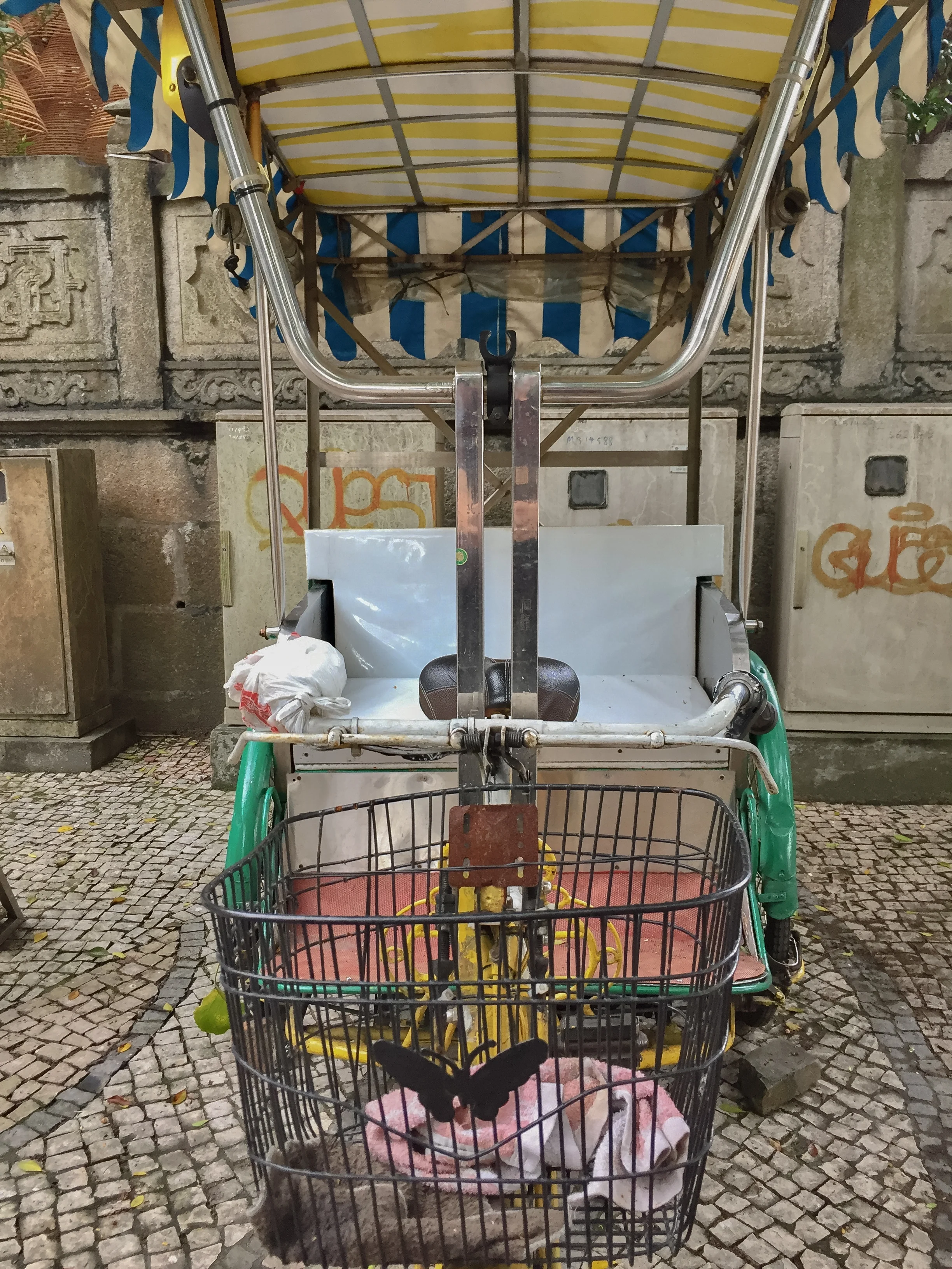 Every image has a story behind it | Macau | DoLessGetMoreDone.com | - Minimal Travel Documentary Photography - search for Liveability | Sustainability