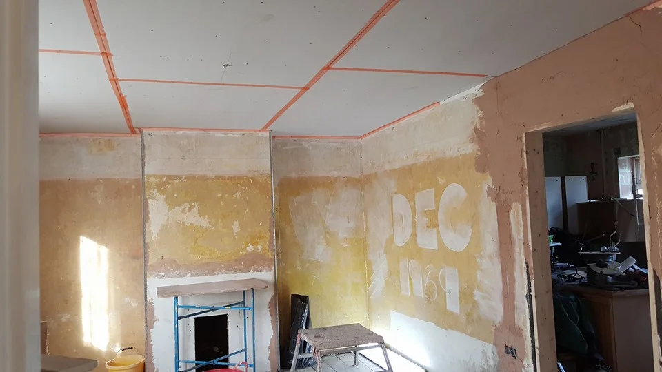 Front room ceiling plaster boarded ready for plastering