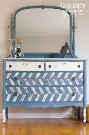 chlk painting furniture 3.jpg