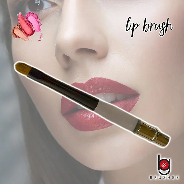 09-Lip-Brush-1.jpg