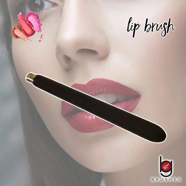 09-Lip-Brush-2.jpg