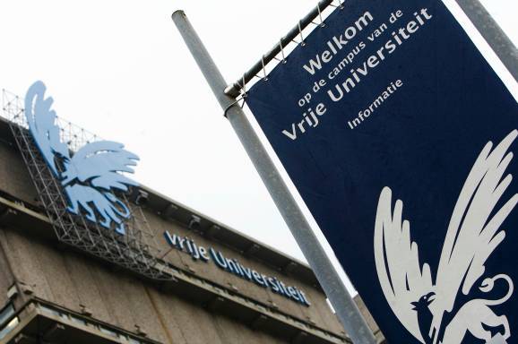 The blue griffin at VU University.