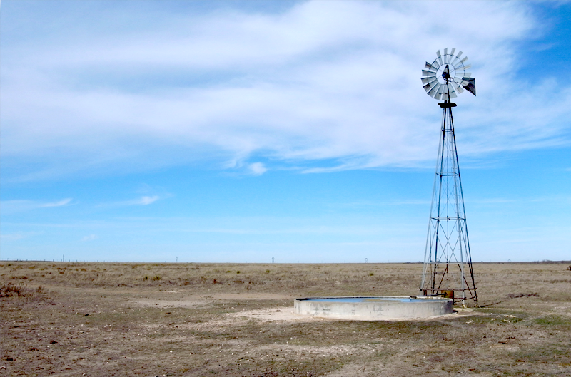 A windmill at Buffalo Lake National Wildlife Refuge pumps water from the Ogallala Aquifer. Photo via panoramio.org