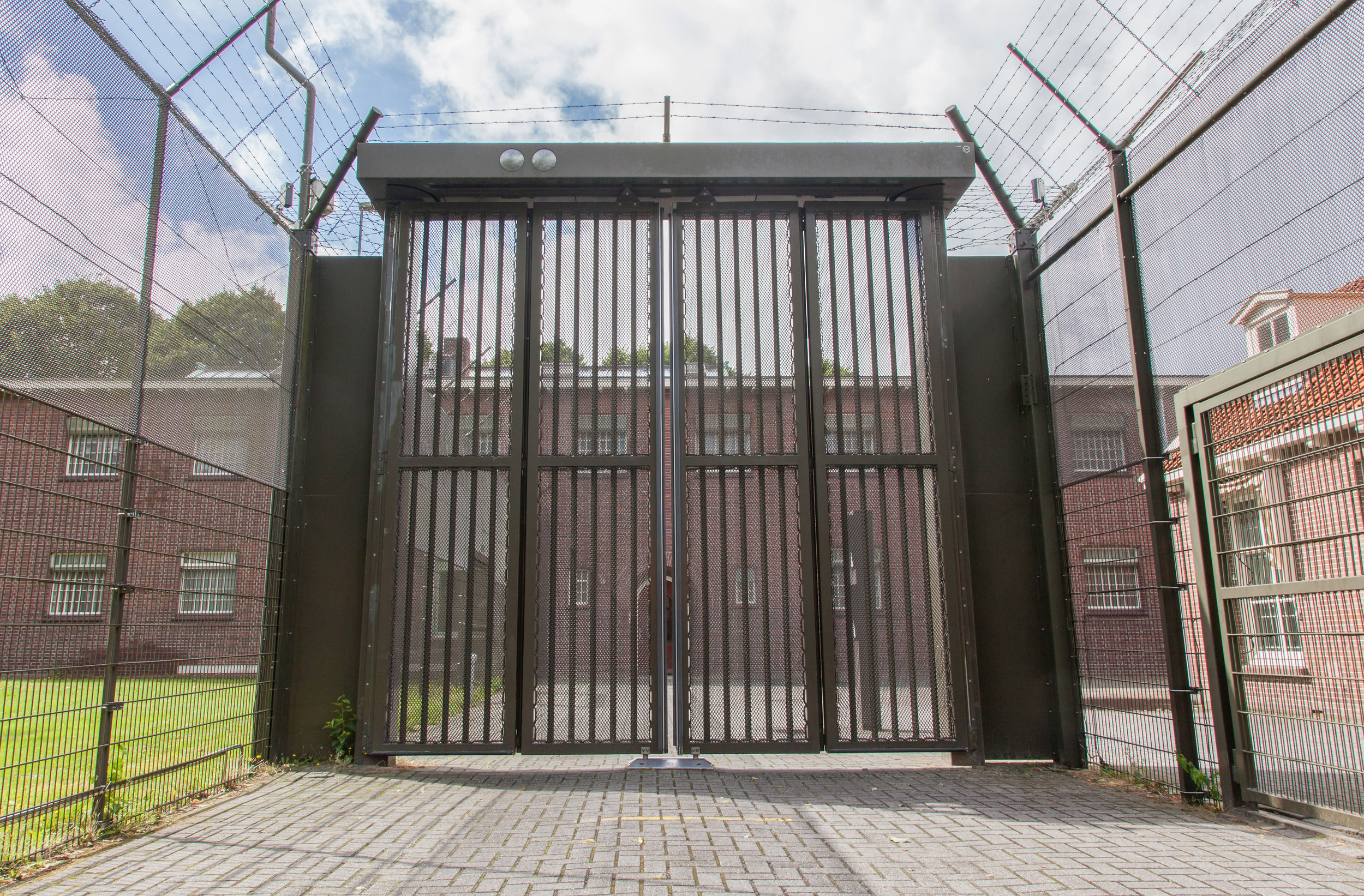 Supporting Families Separated by Prison Walls