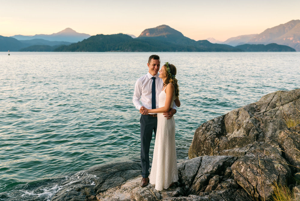 bowen_island_wedding_photographer_vancouver195624_4_sunset.jpg