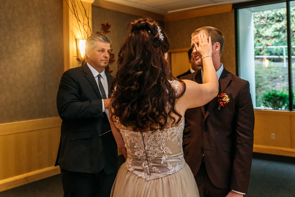 151140hollyburn_country_club_wedding_photographer18.jpg