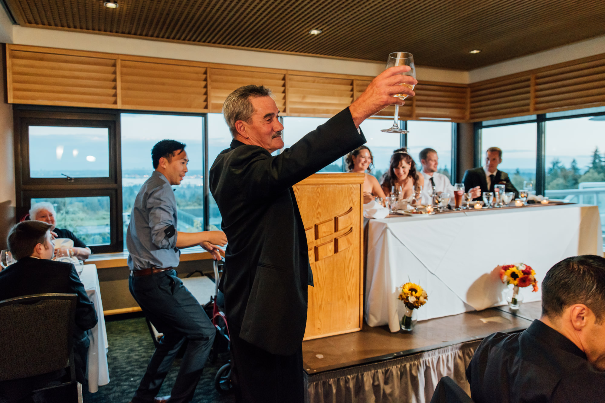 192050hollyburn_country_club_wedding_photographer_reception15.jpg