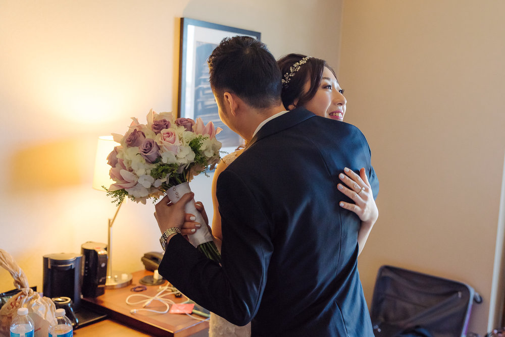 pacific_gateway_hotel_wedding_getting_ready 1433451.jpg