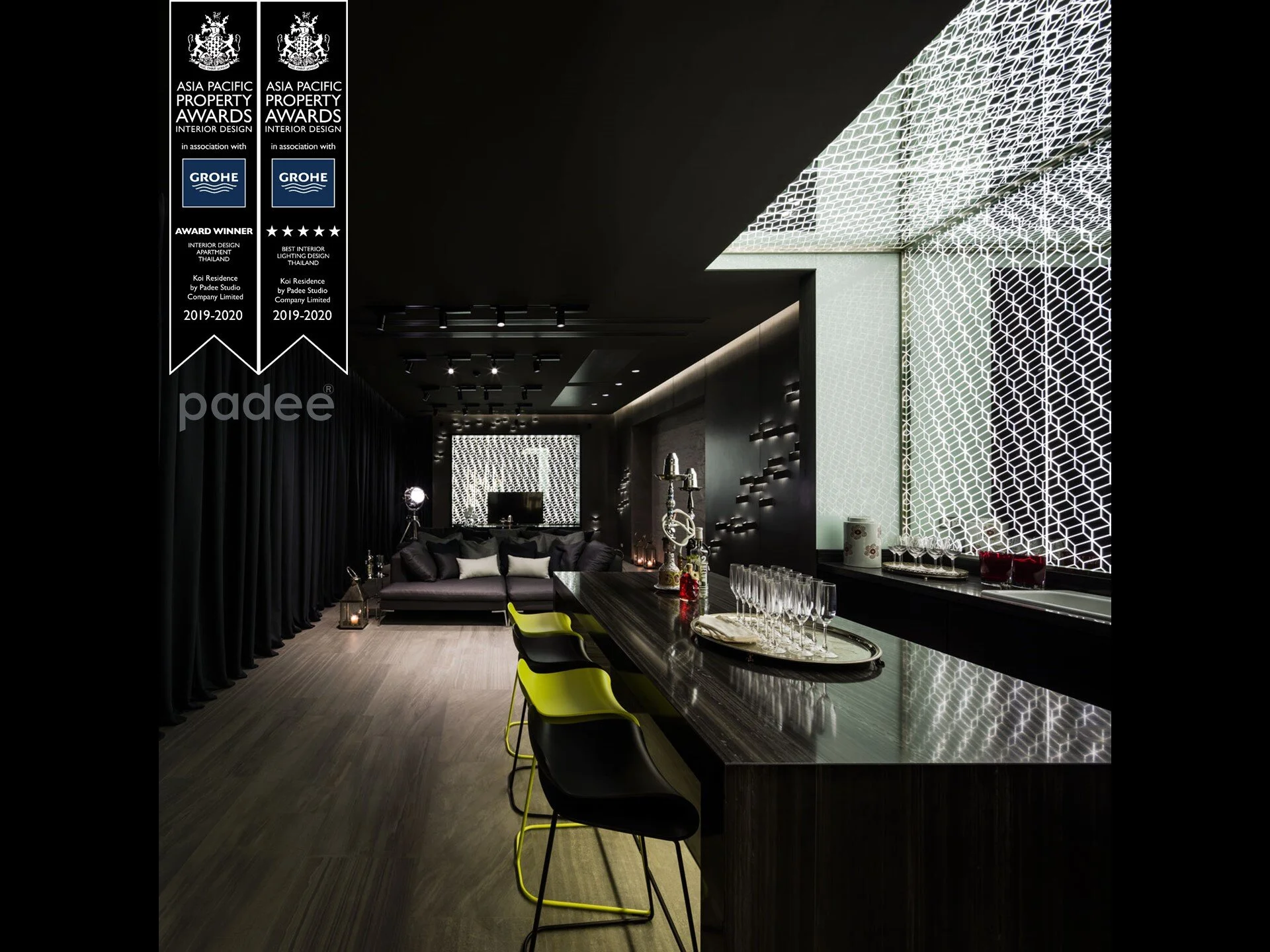 U House : Into The Party : Sahawat Family