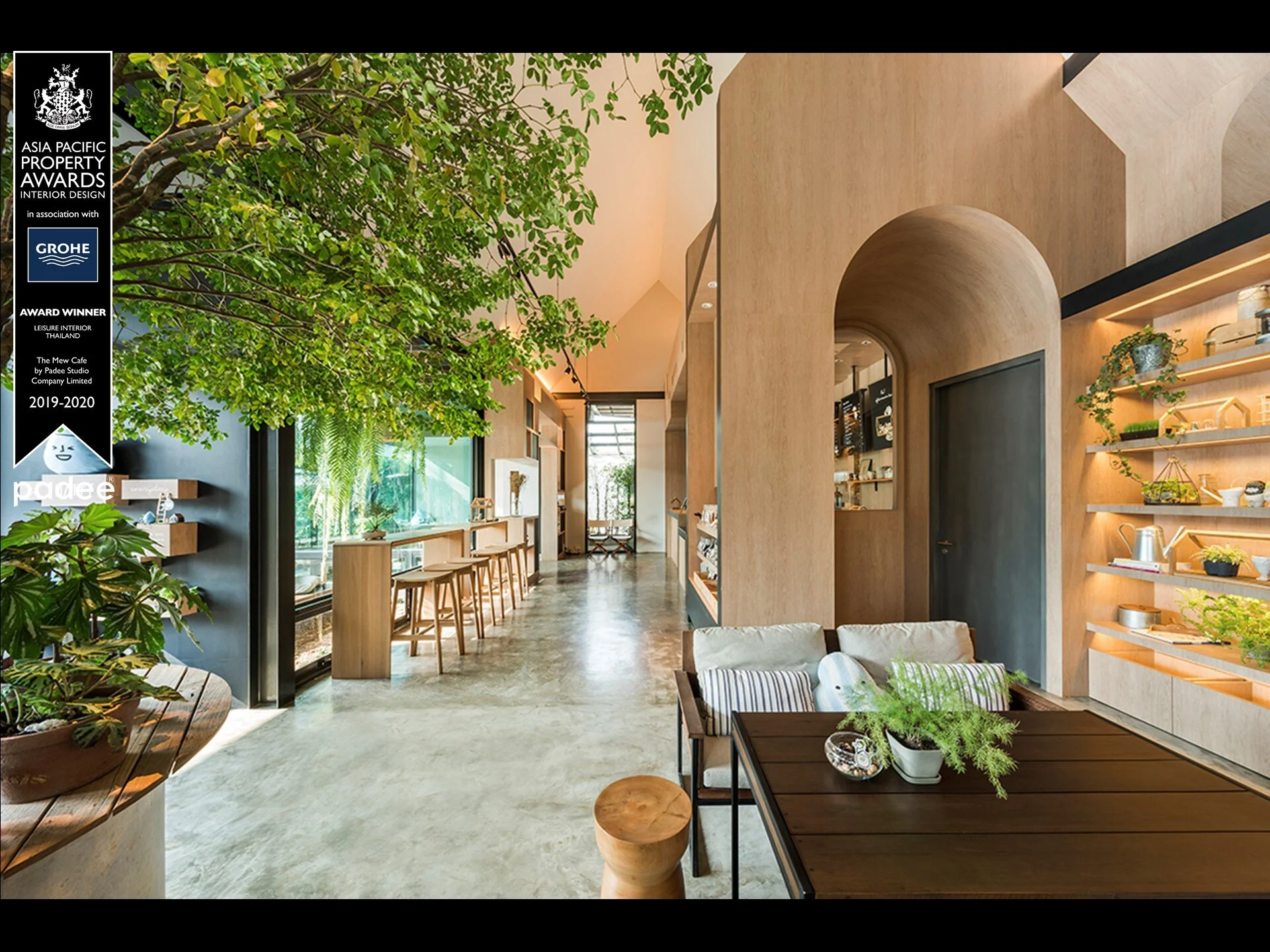 The Mew Healthy Bar & Shop