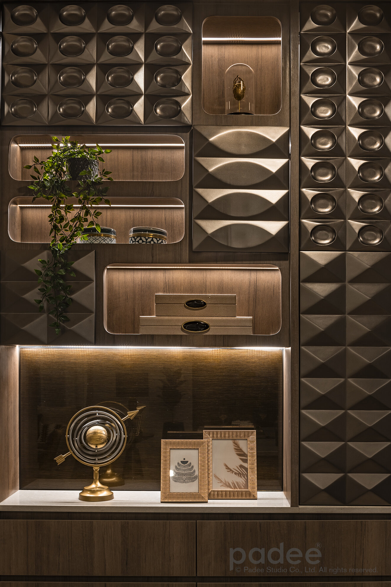 Display Shelf