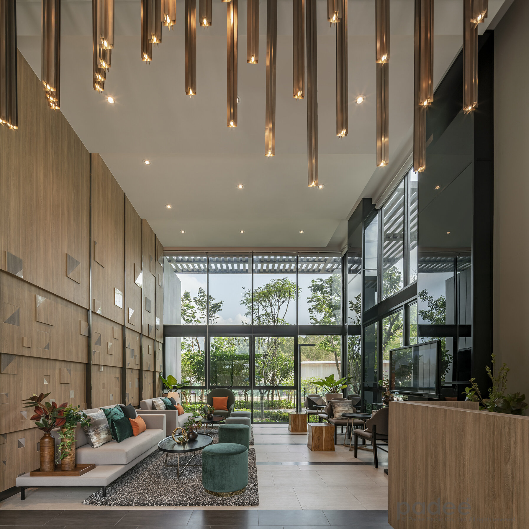 Lobby & Living Area : Tower A