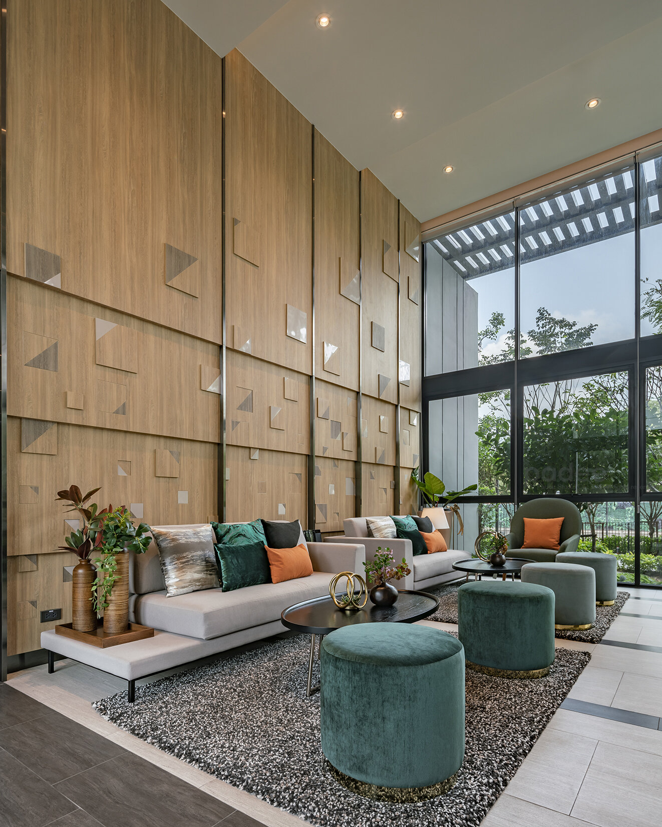 Lobby & Living Area : Tower A