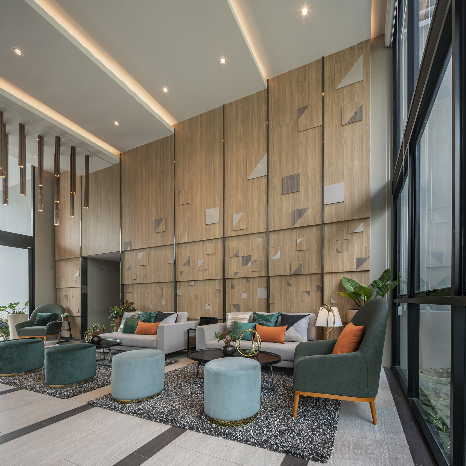 Lobby & Living Area : Tower A