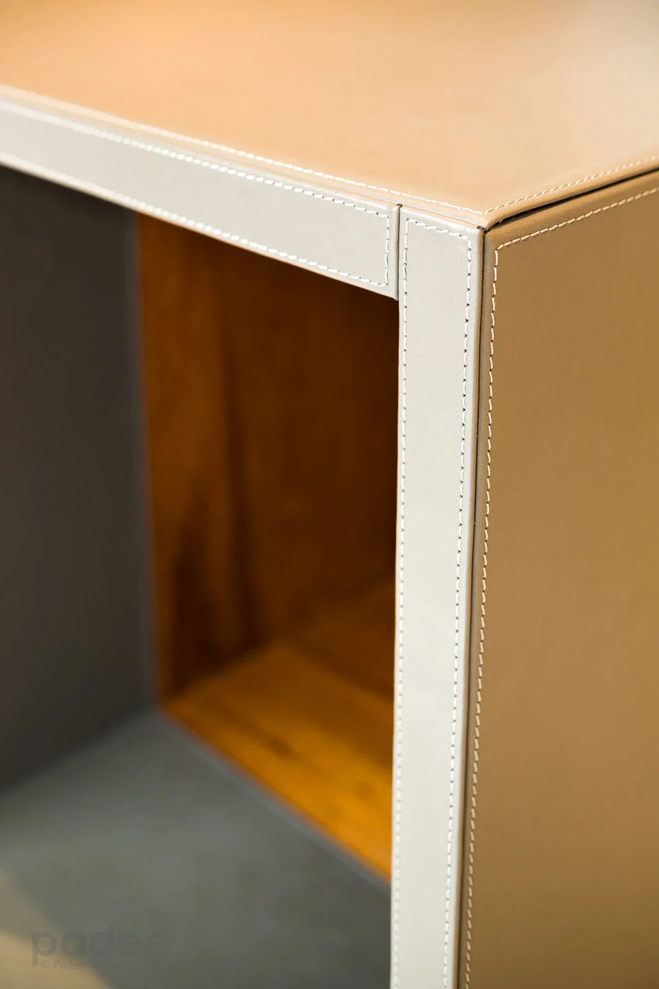 TV Console : Side Table
