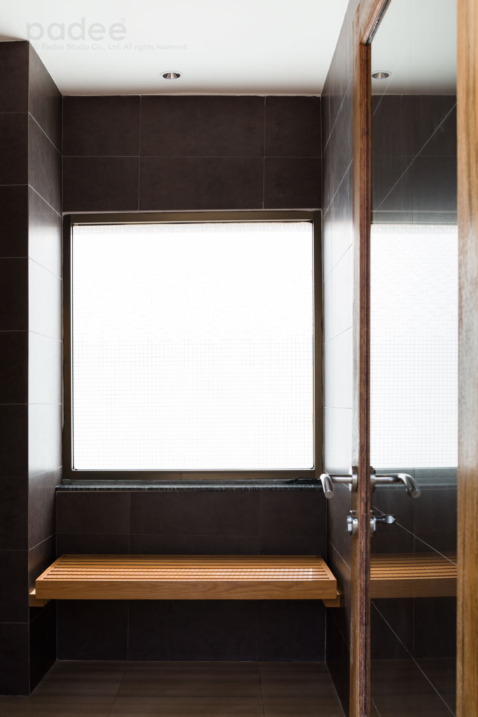 WC : Niche Seat