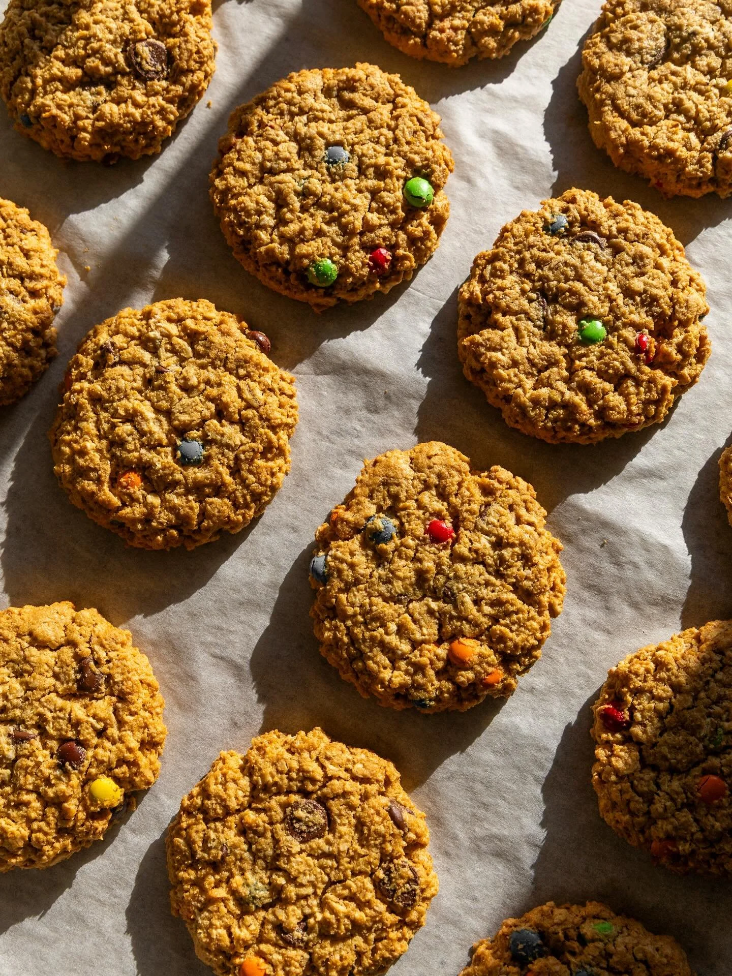 That early morning light and smell of fresh baked cookies. 

Who loves monster cookies? They&rsquo;re a perfect healthy blend of oatmeal, peanut butter, chocolate chips, and m&amp;ms 😀🍪 #cookieandcoffee #riseandshine #eatcookies #lititzpa