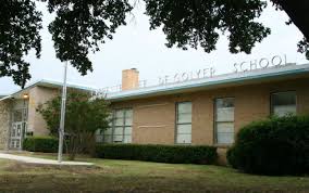 Everette L DeGolyer Elementary