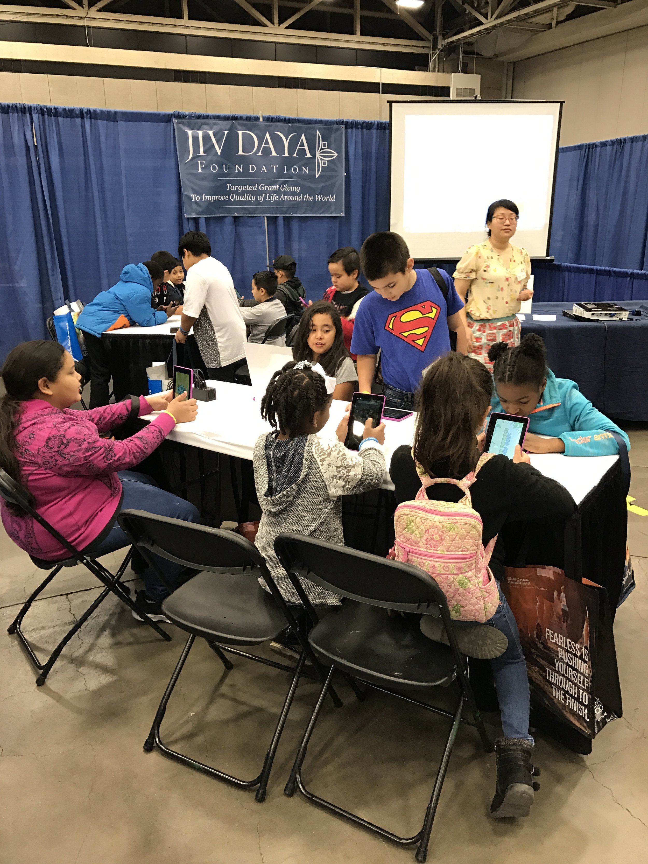  JDF at the Dallas STEM Expo sharing apps with parents and students. 