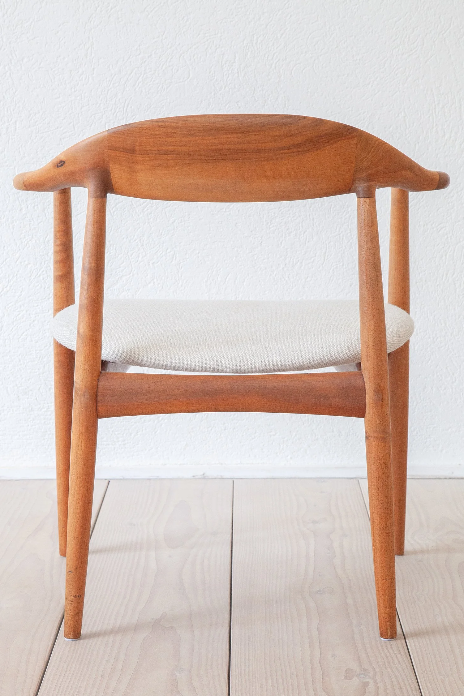 Danish_Dyrlund_Armchair_06.jpg