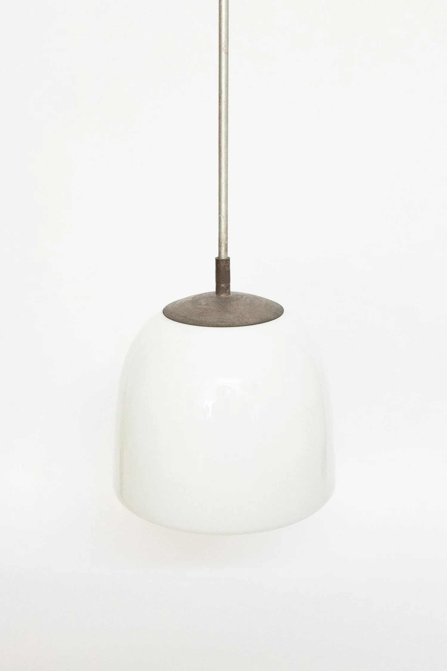BAG_Turgi_Opalglas_Lampe_02.jpg