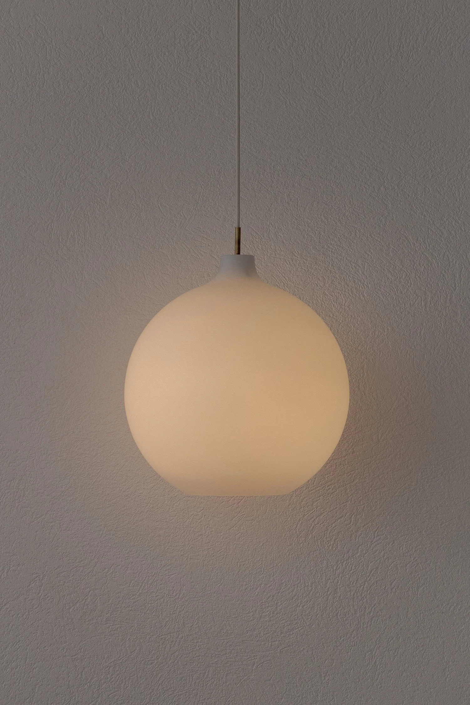 Pendant_Louis_Poulsen_Wohlert_40cm_08.jpg